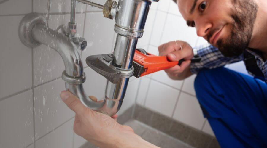 Professional same day plumber services in Newton Highlands, MA